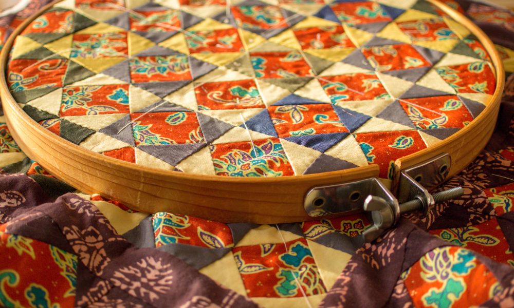 Tips for Mixing and Matching Batiks With Other Quilt Fabrics - Lindley General Store