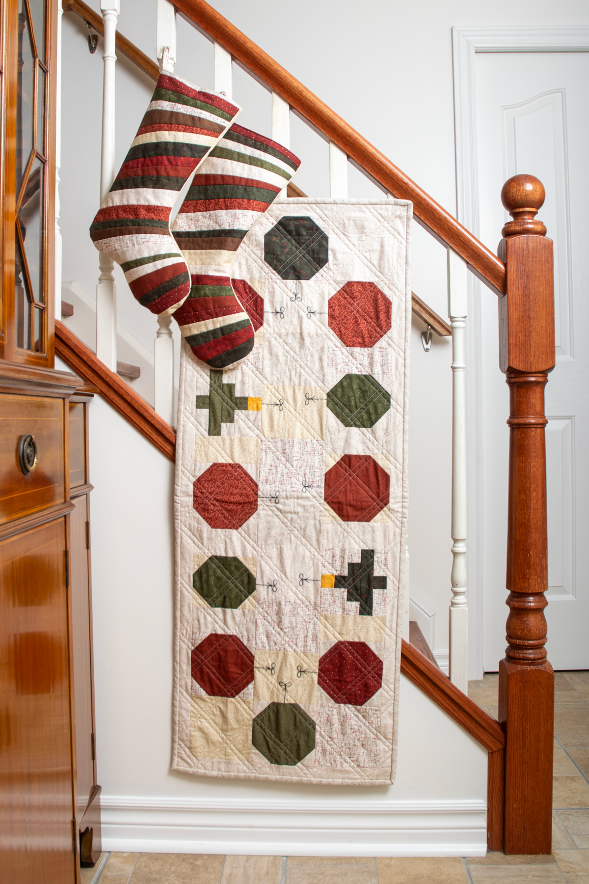 Gloria Christmas Table Runner Quilt Kit