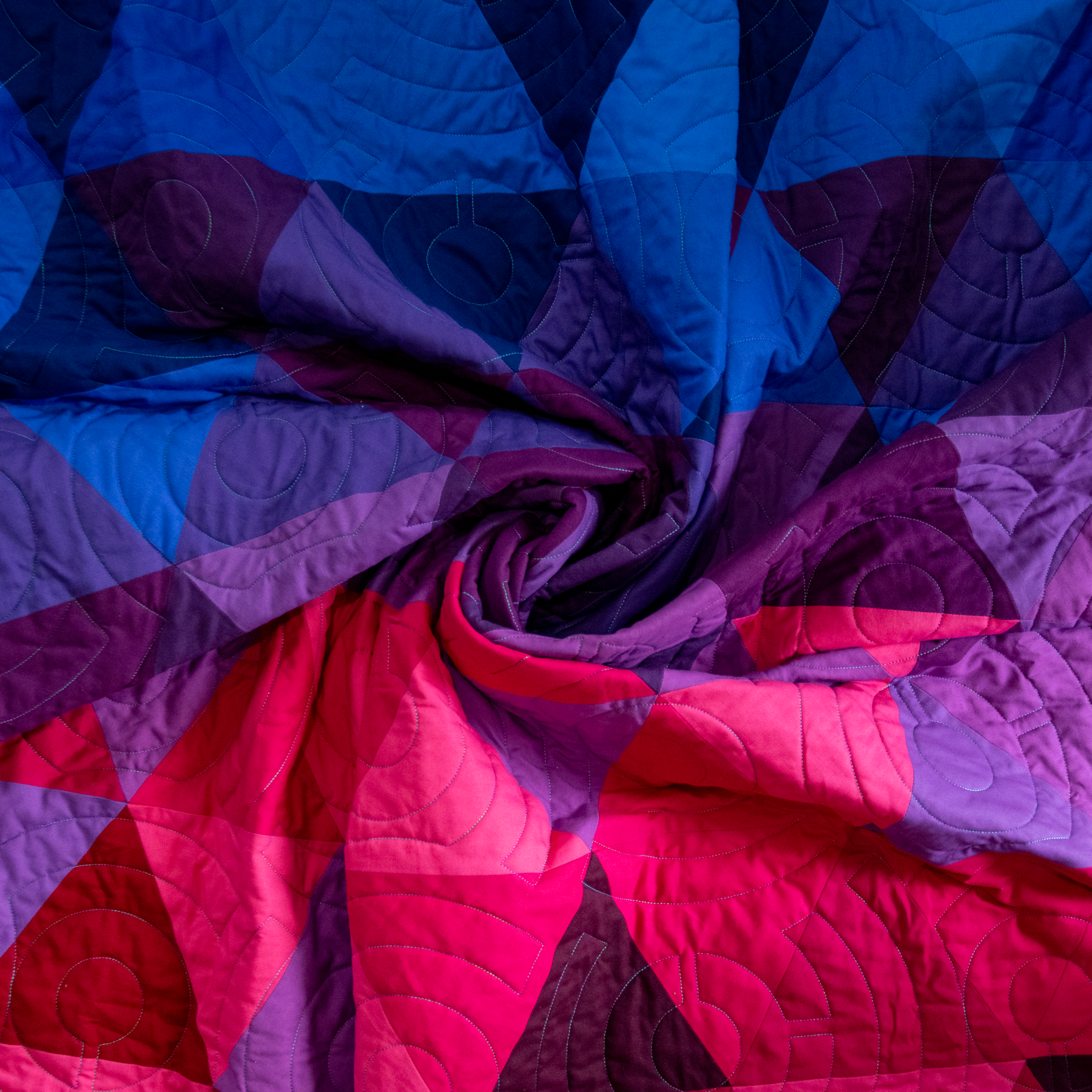 Berry Harvest Quilt Kit + Triangle Fade Quilt Pattern