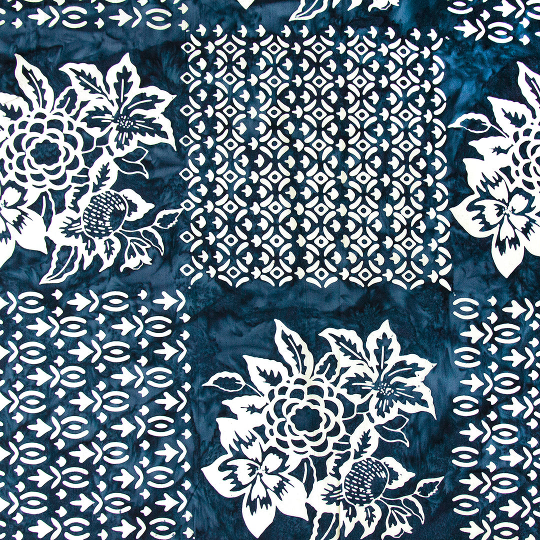 Banyan Batiks Baralla Midnight Gold Quilt Fabric Flowers Navy White (4340357791789)